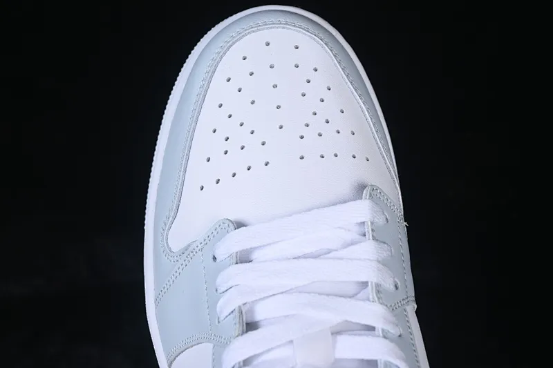 All categories Air Jordan Jordan series basketball shoes Air Jordan 1 Low Air Jordan 1 Low AJ1 Joe 1 white gray blue hook low-top retro cultural basketball shoes 553558-400